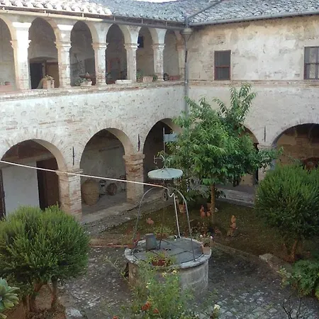 Il Chiostro Di Paolo